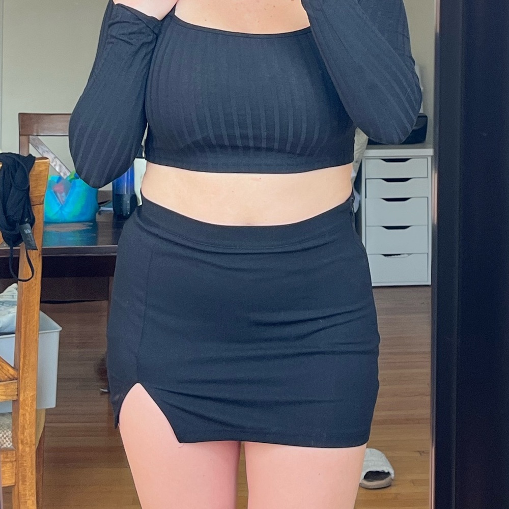 Black Mini skirt, stretchy